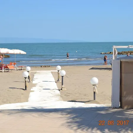 Del Sole 4* Margherita Di Savoia